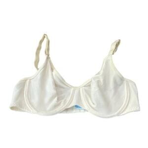 VINTAGE Warner’s Body Beware ribbed bra size 34C